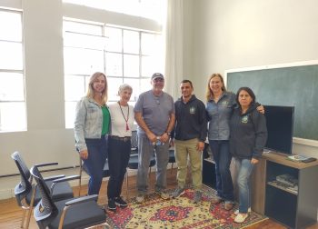 Anacamp visita ponto de apoio em Castro e se reúne com gestores da cidade
