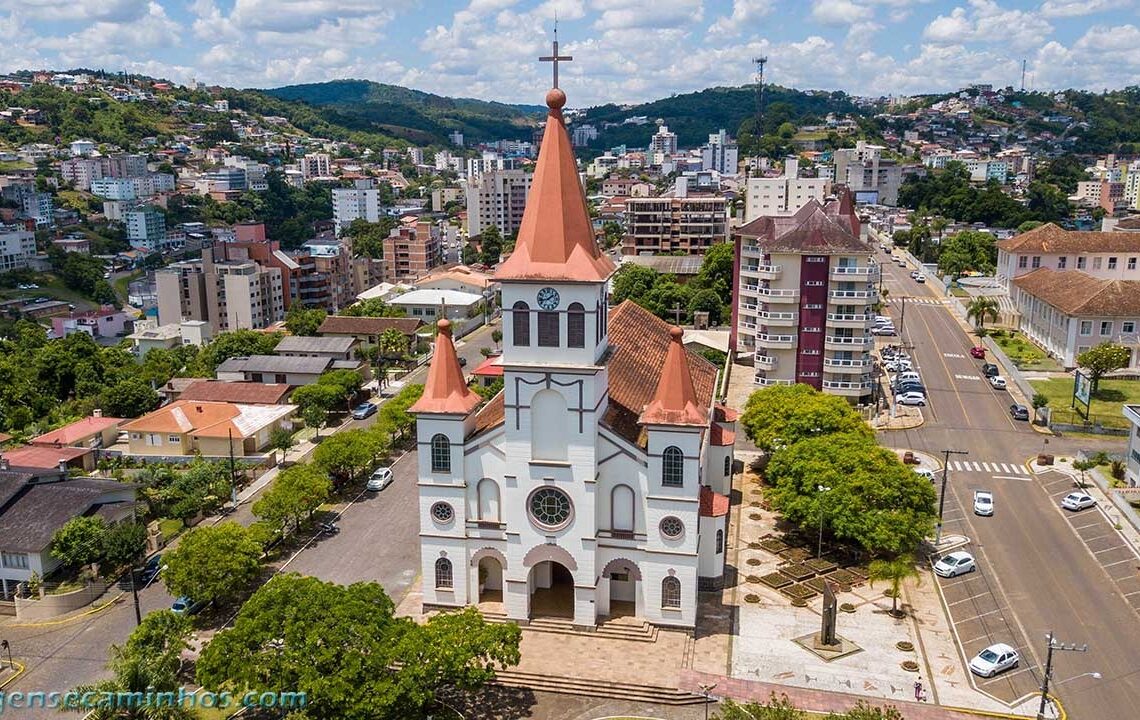 Videira-SC inaugura Ponto de Apoio Caravanista com apoio da Anacamp